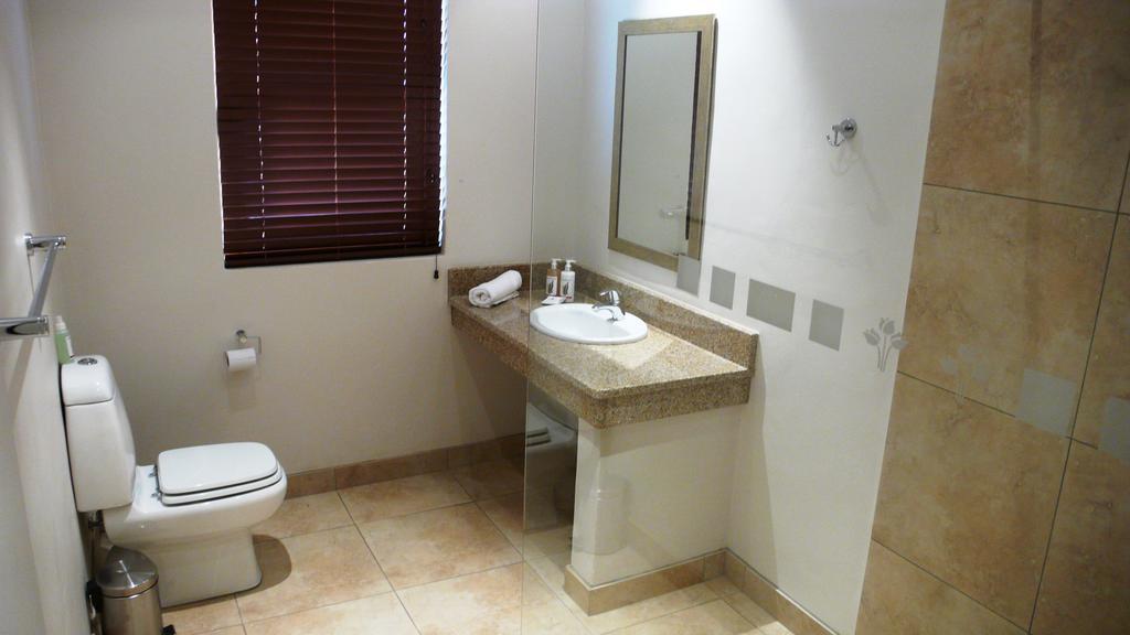 Honeylocust Guesthouse كوليزبيرغ المظهر الخارجي الصورة